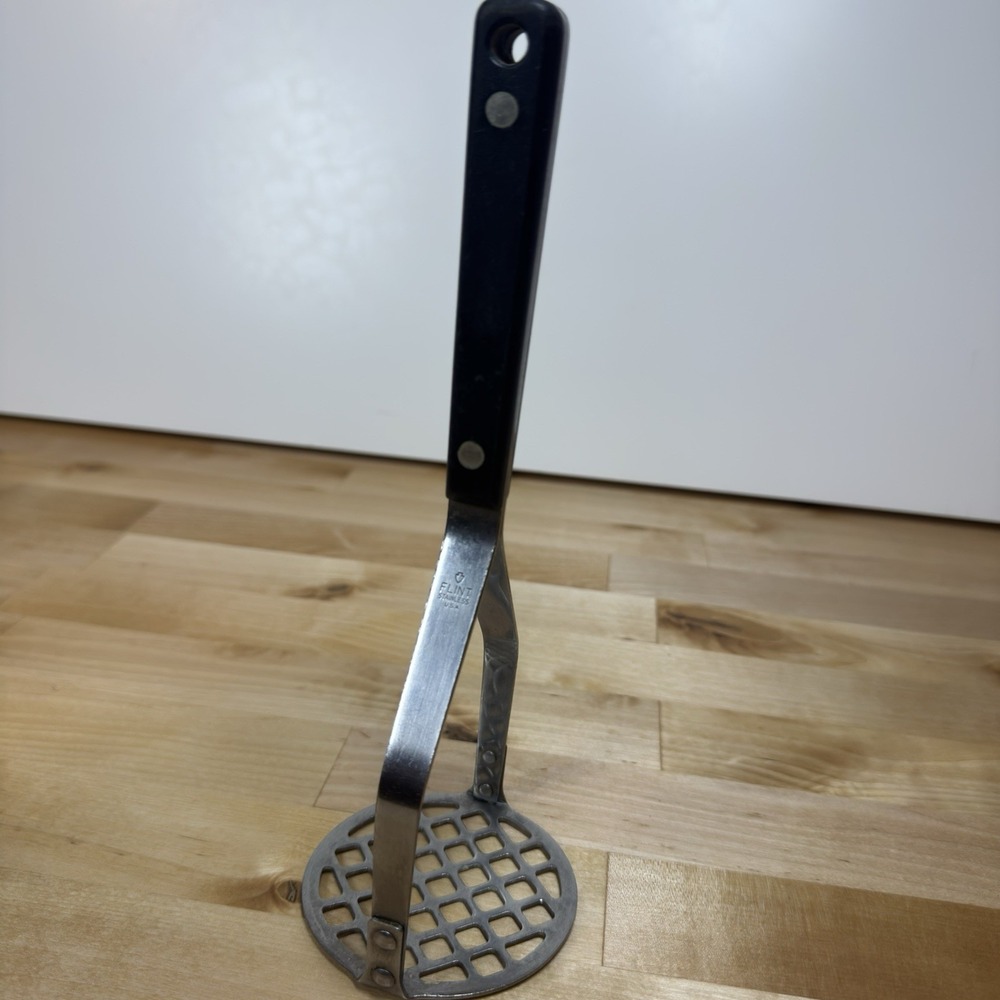 Vtge Flint Stainless Steel 9.25" Hand Potato Masher Sturdy Composite Handle USA - Picture 3 of 10
